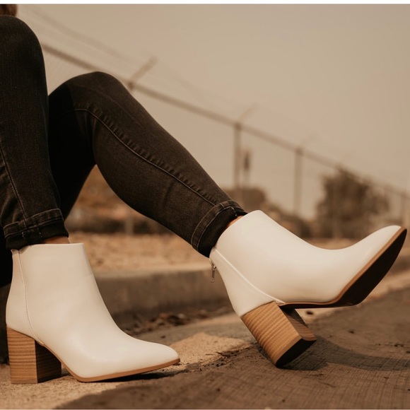 Fabutiq Shoes - White chunky heel ankle bootie FLASH SALE